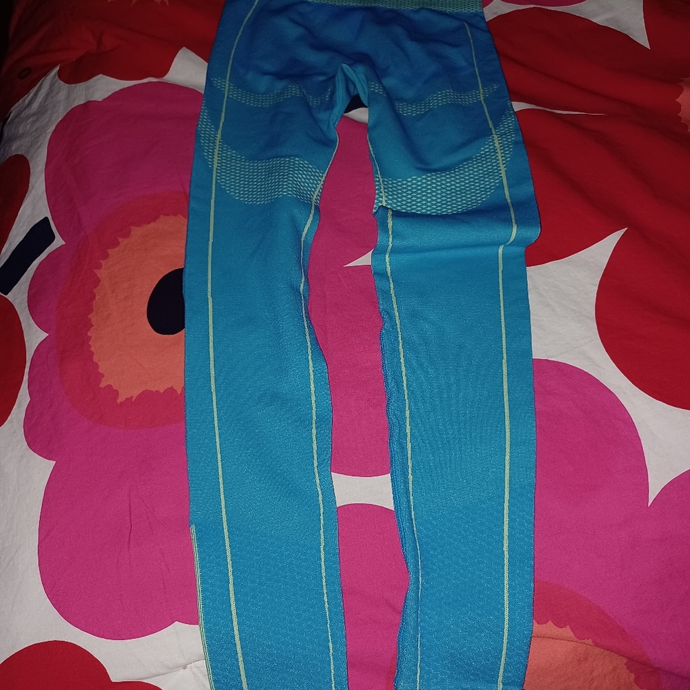 Brand new aqua and yellow leggings size xs